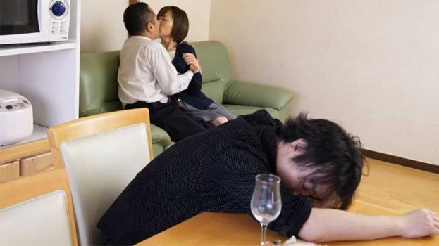 Megu Memezawa - Cheating Wife Megu Memezawa Gets Fucked By An Old Friend - FullHD (2024)