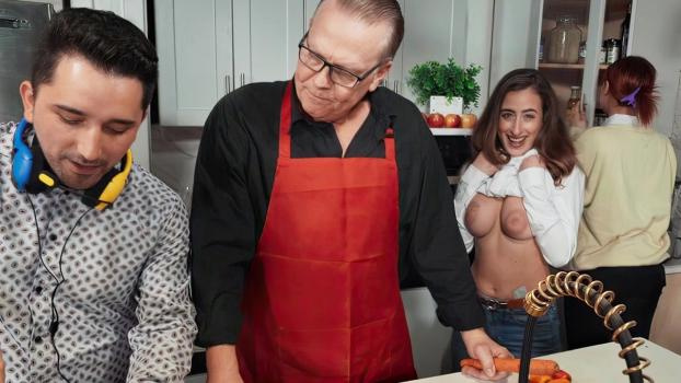 Scarlett Page - Cooking Show - FullHD (2024)