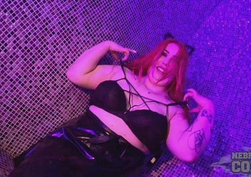 Pastel Bat - Pastel Bat Bbw Model Lubing Up And Banging Herself Out With A Huge Pink Dildo In The Sauna - FullHD (2024)