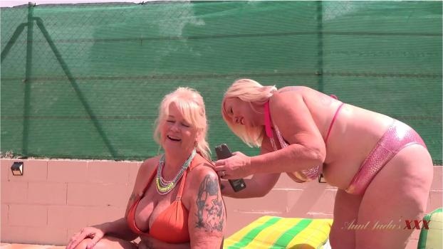 Melody, Raz - Curvy Blonde Mature MILFs Melody, Raz Get Naughty With Each Other at the Pool - FullHD (2024)